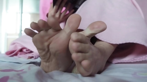 Asian Girl Feet Ignore (Reading a book on my bed)