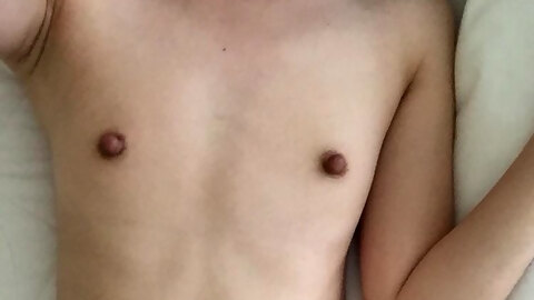 Have always felt insecure about my tiny chest ????